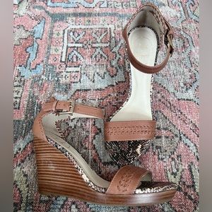 Jack Rogers Wedges